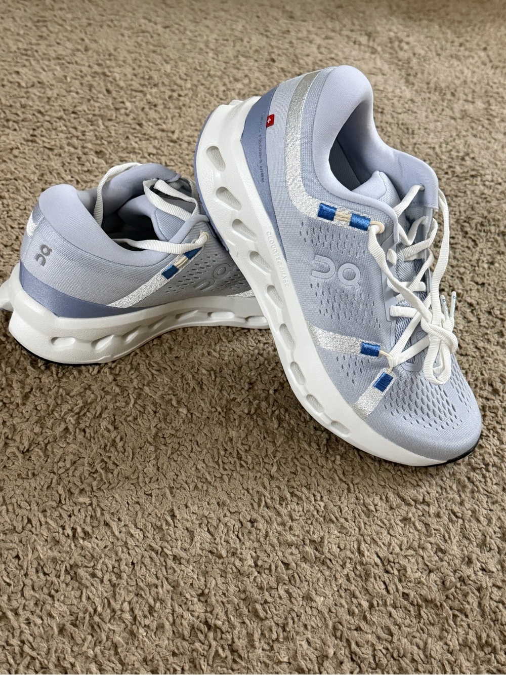 On Cloudsurfer Women's Athletic Shoes US 7.5 Blue & White NEW